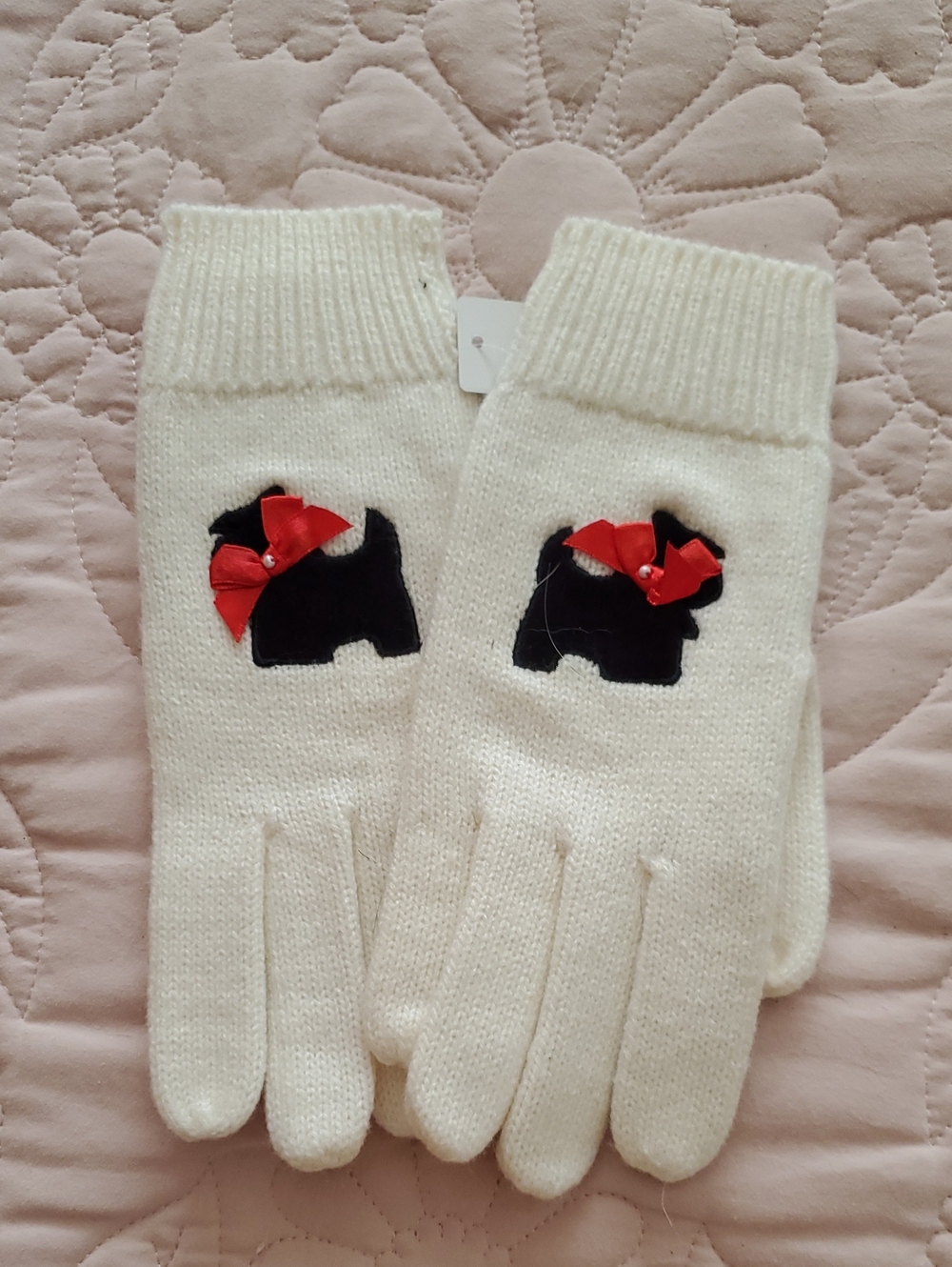 Accessorize Cream Adult Gloves with Black Scottie and Red Bowadult